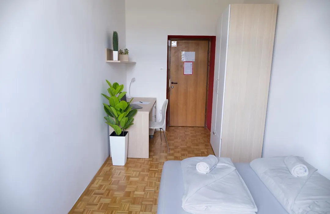 C - Punkt Hostel-1